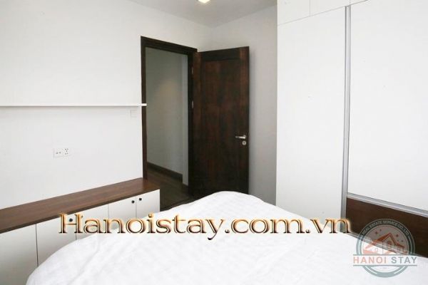 Cần cho thuê gấp căn hộ dịch vụ 2 phòng ngủ phố Đặng Thai Mai, gần phủ Tây Hồ 18