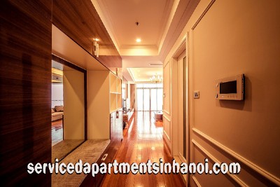 Cho thuê căn hộ chung cư 3 phòng ngủ full nội thất sang trọng tại Royal City
