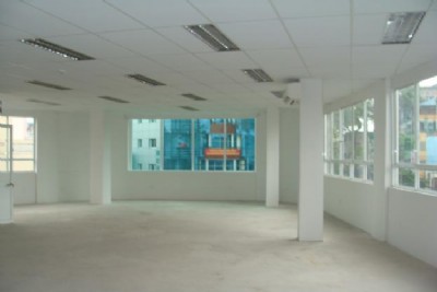Tòa nhà văn phòng mặt phố Trích Sài, Tây Hồ cho thuê diện tích 106m2